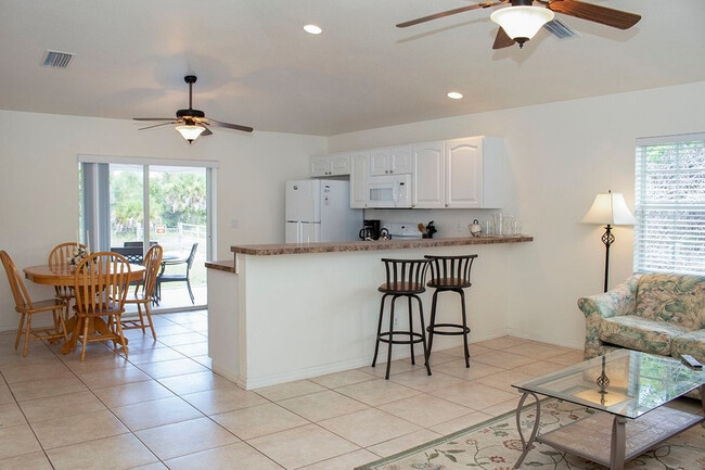 Building Photo - 3583 Cape Haze Dr