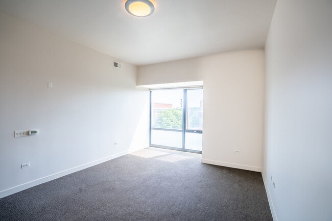 Foto del edificio - 3622 S State St