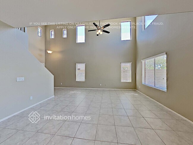 Building Photo - 15312 N 173rd Ln