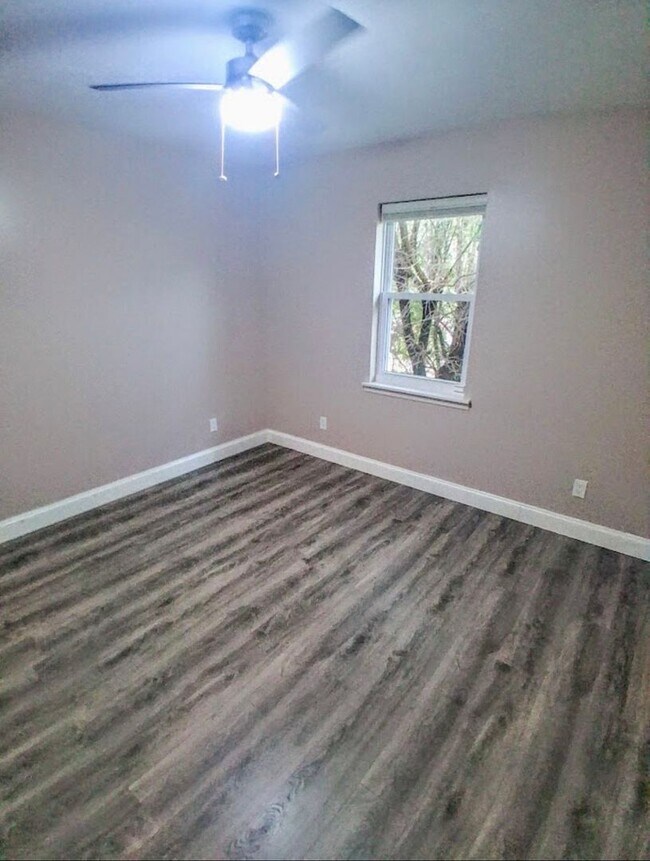 Foto del edificio - Spacious 3 Bedroom Townhouse for Rent!