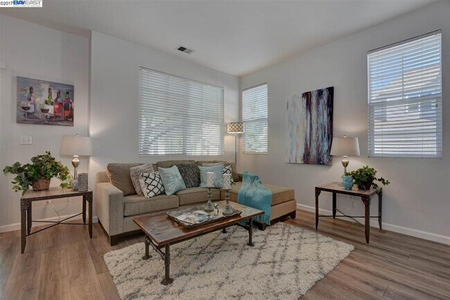 Foto del edificio - 3179 Calimanco Cmn