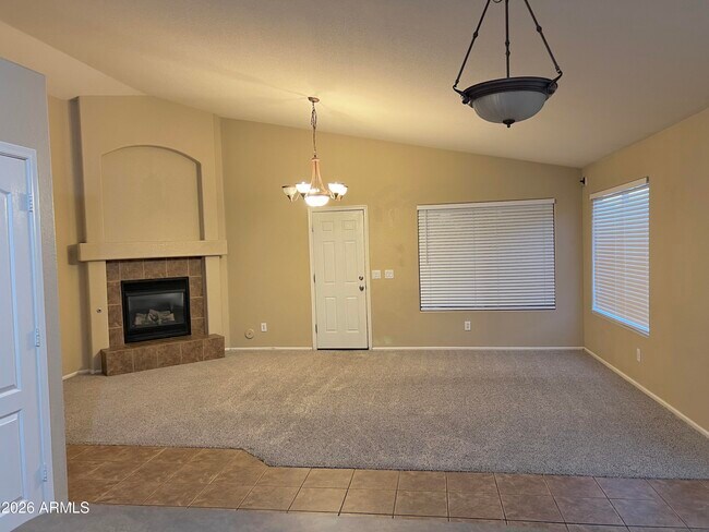 Foto del edificio - 2641 N 109th Ave