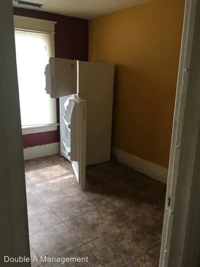 Building Photo - 2 br, 1 bath Apartment - 203-205 Lafayette St