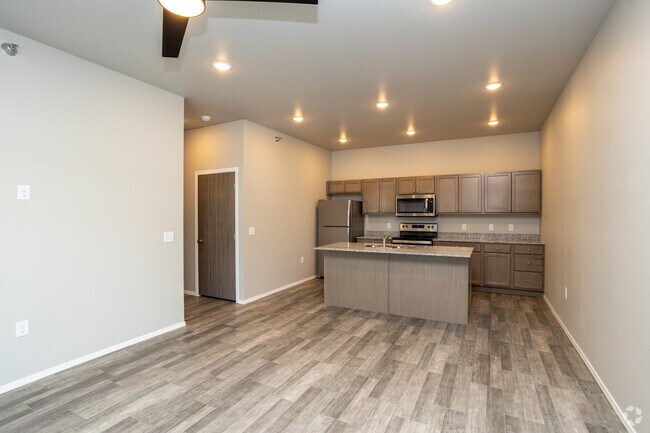 1BR, 1BA - 730SF - Comedor - Prairie Towers