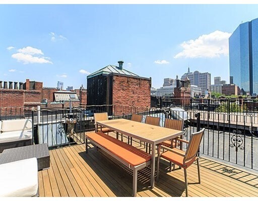 Building Photo - 123 Marlborough St