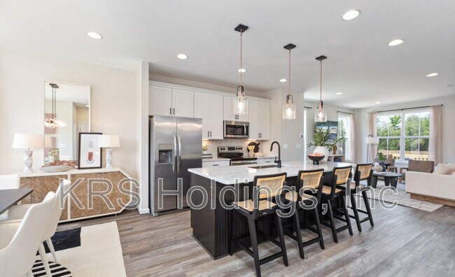 Building Photo - 3910 Applegate Ct