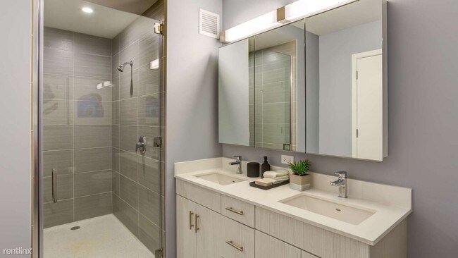 Foto del edificio - 1 br, 1 bath  - 1131 S State #2405
