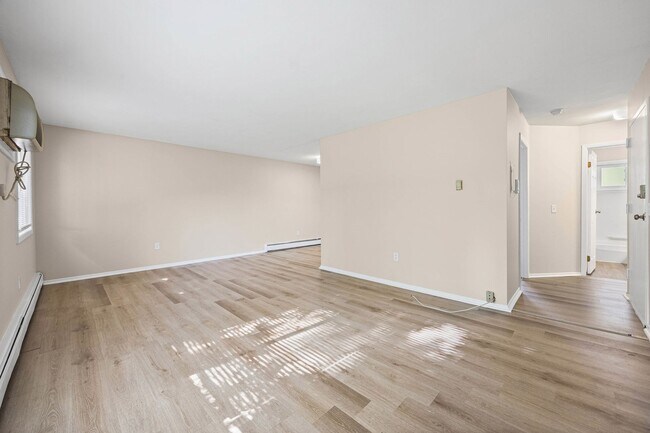 Foto del edificio - 725 Cedarwood Terrace
