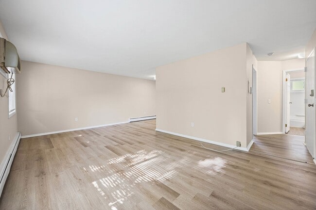 Building Photo - 725 Cedarwood Terrace
