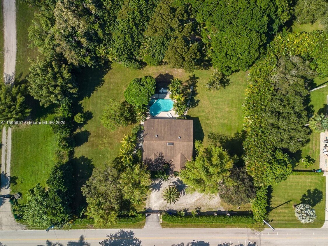 Foto principal - 6411 SW 185th Way