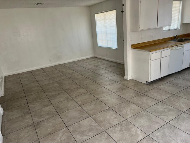 Foto del edificio - 5260 Carriellen Ln