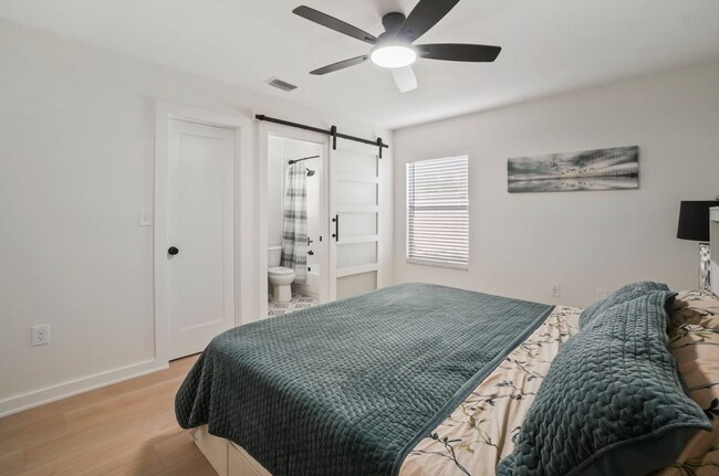 Foto del edificio - 2125 W Cypress St