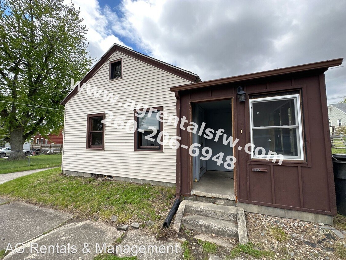 3 br, 1 bath House 1315 Schilling Ave House Rental in Fort Wayne