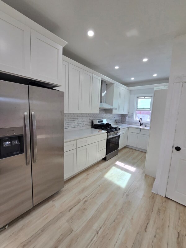 Building Photo - 1047 Eddy St