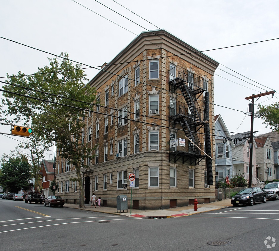 Foto principal - 12 Grant Ave