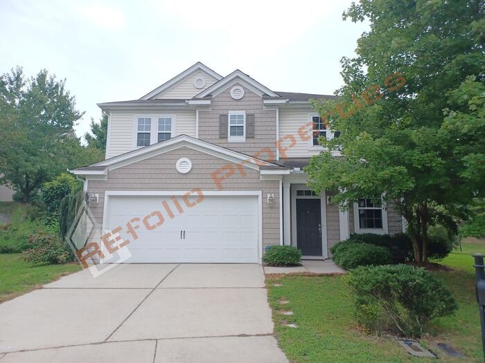 Amazing Carpetless 5 BD 3 BA Culdesac Ho... House Rental in Cary, NC