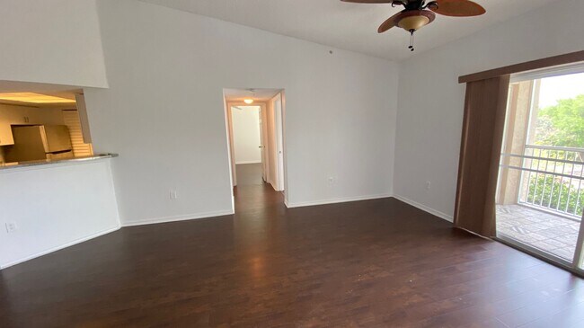 Foto del edificio - 5025 Wiles Rd