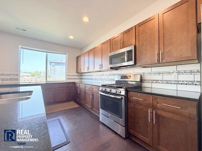 Foto del edificio - 2113 196th St Ct E