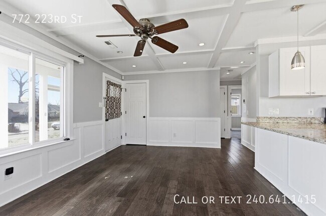 Foto del edificio - 772 223rd St