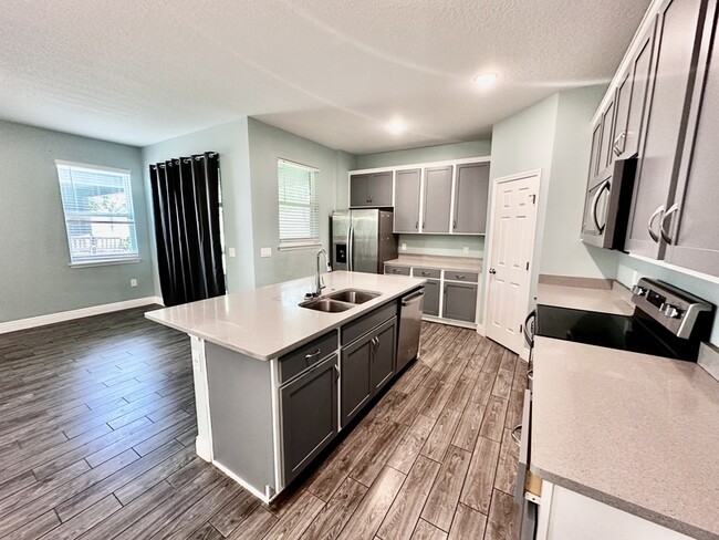 Building Photo - 2461 Firstlight Wy