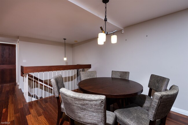Building Photo - 2 br, 2.5 bath Condo - 217 Prospect Street D2