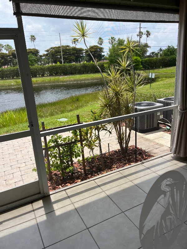 Building Photo - 10012 Pacific Pines Ave