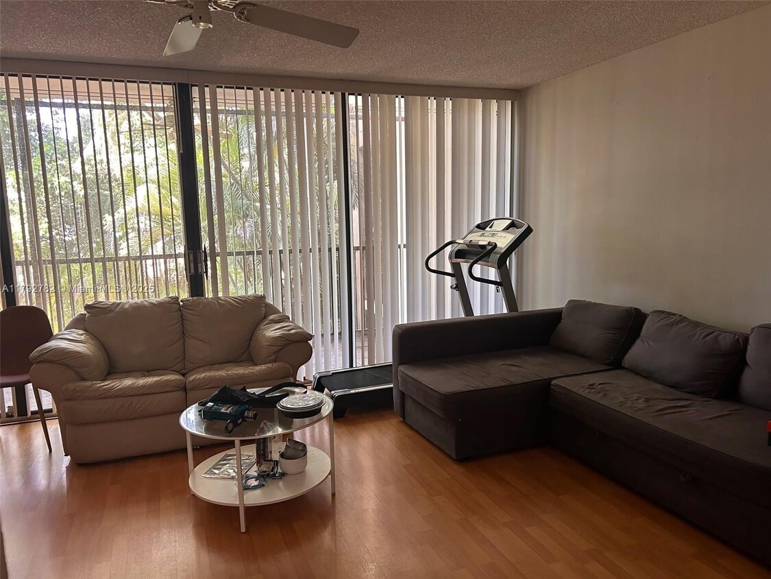 Primary Photo - 2811 SW 87th Terrace