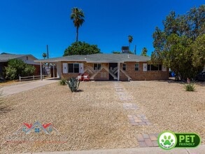 Building Photo - 4826 E Avalon Dr
