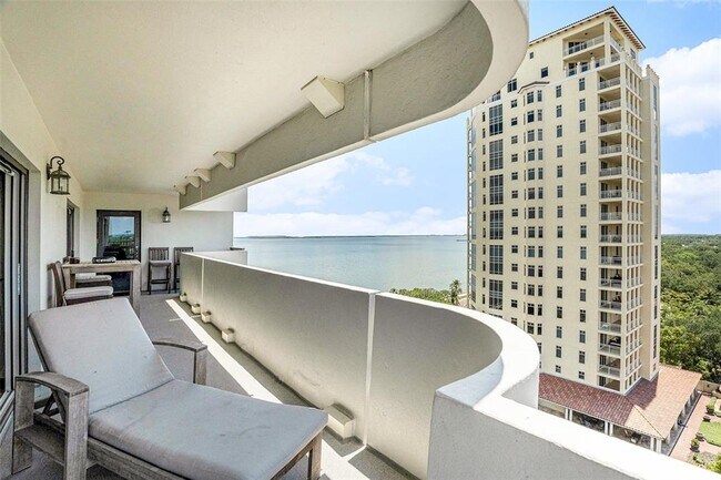 Foto del edificio - 4141 Bayshore Blvd