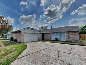 Building Photo - 20211 Cottonglade Ln