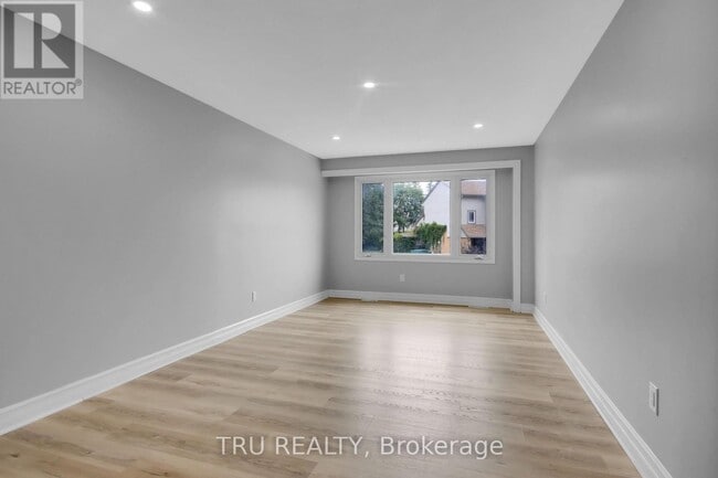 Building Photo - 52 Greenboro Crescent
