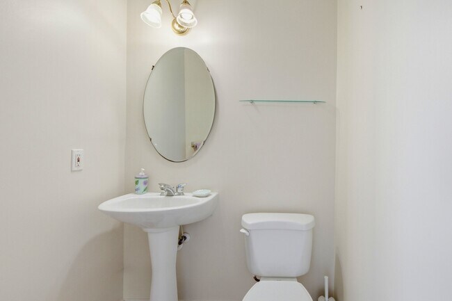 Building Photo - 514 Sourghum Ct