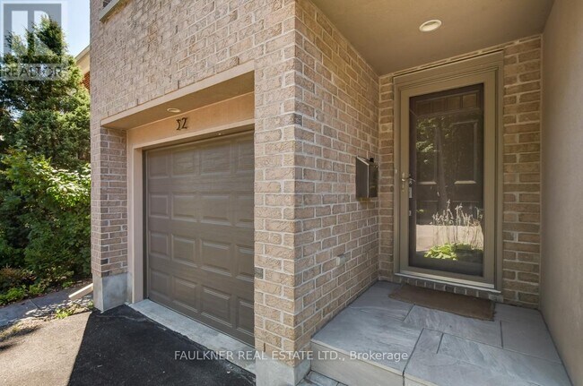 Building Photo - 32 LEONARD AVENUE