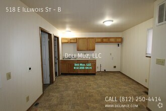 Building Photo - 518 E Illinois St