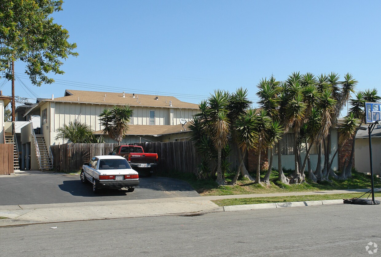 734 Shalimar Dr, Costa Mesa, CA 92627 Apartments in Costa Mesa, CA