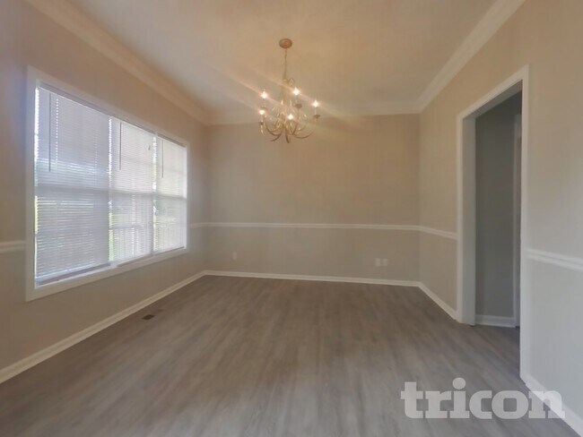 Foto del edificio - 504 Anthony Pl