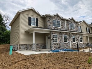 Building Photo - 235 Easterly Pky