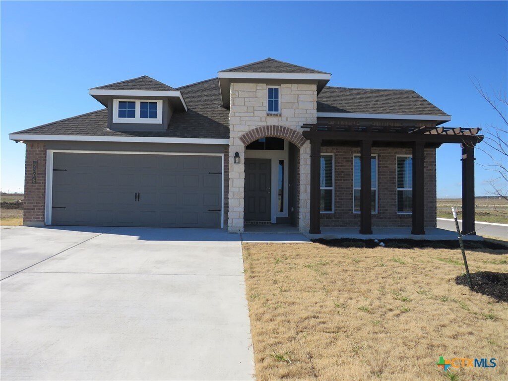 Foto principal - 6308 Golden Gate Dr