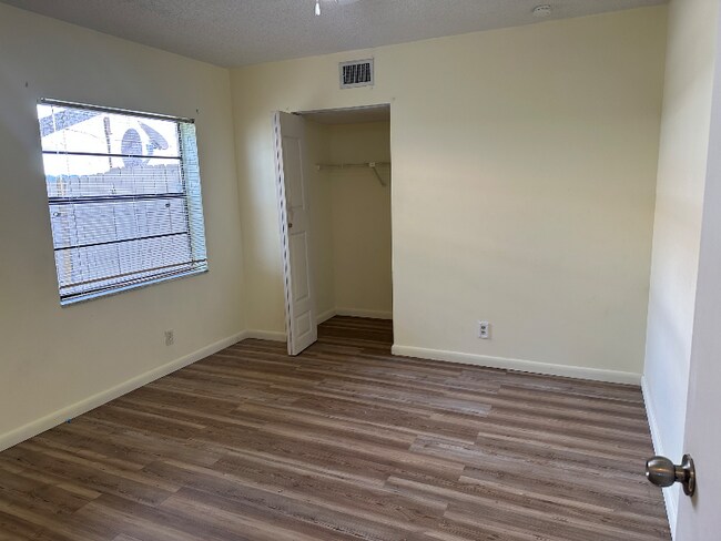 Building Photo - 8208 SW 12th Pl