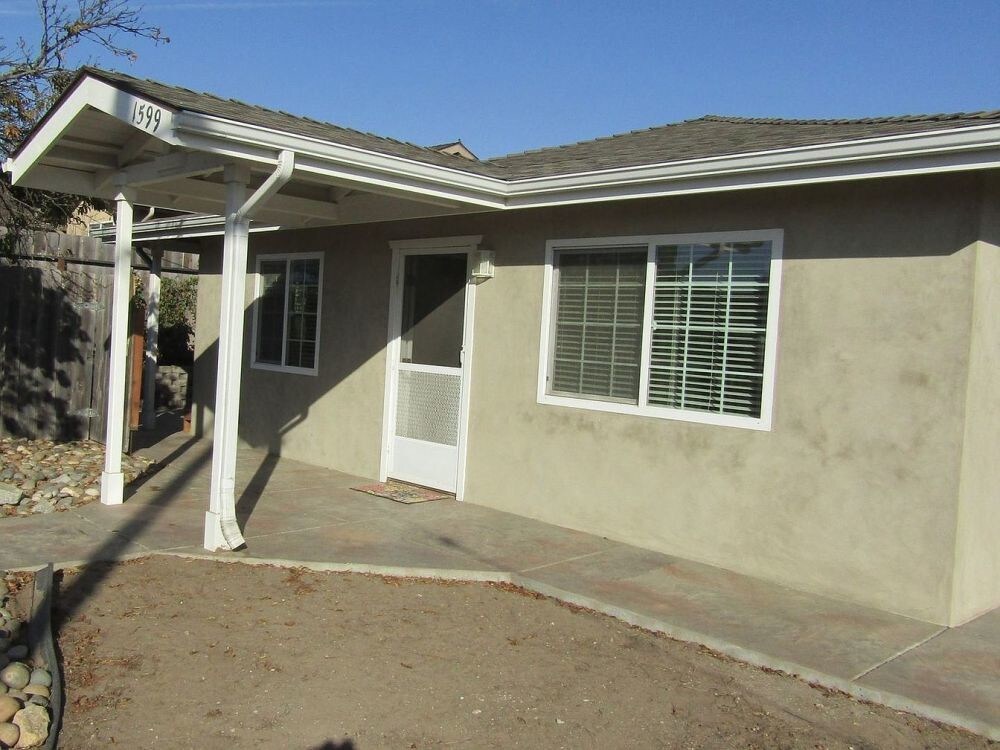 Building Photo - 1599 15th St, Oceano, CA 93445