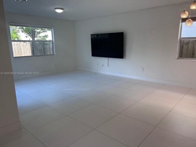Foto del edificio - 1405 SE 26th Ter