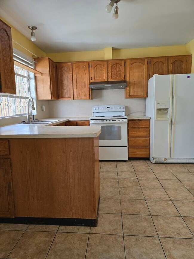 Photo du bâtiment - 11990 Dover St