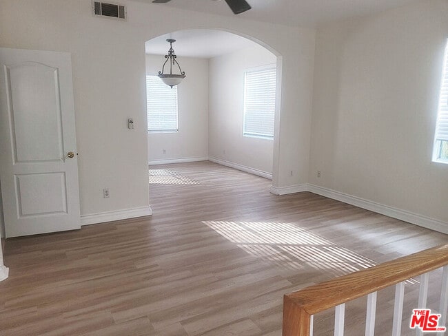 Building Photo - 4838 Elmwood Ave