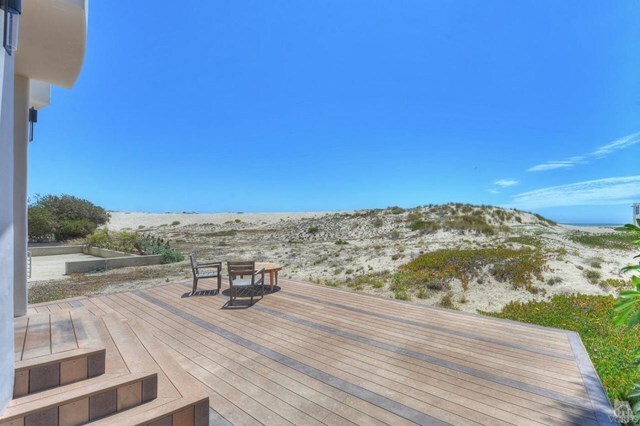 Foto del edificio - 1511 Mandalay Beach Rd