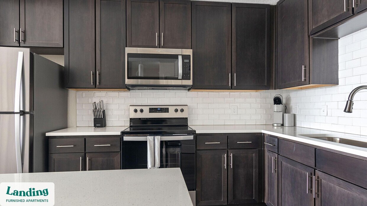 Foto principal - 9650 52nd Ave E