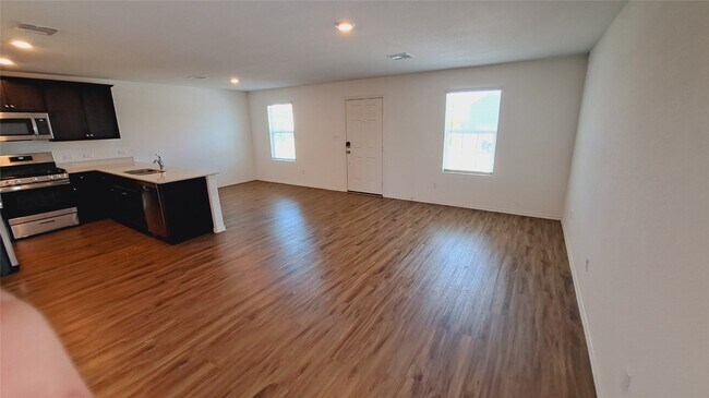 Foto del edificio - 17715 Dockery Dr