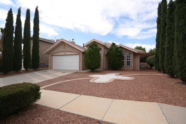 Building Photo - 7501 Plaza Taurina Dr