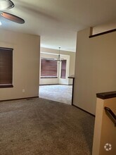 Building Photo - 1548 Hickory
