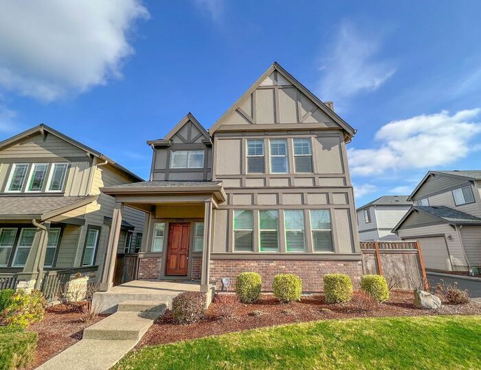 Primary Photo - Four Bedrooms in Sherwood!