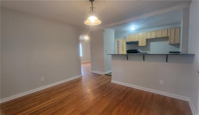 Foto del edificio - 854 Fayetteville Rd SE
